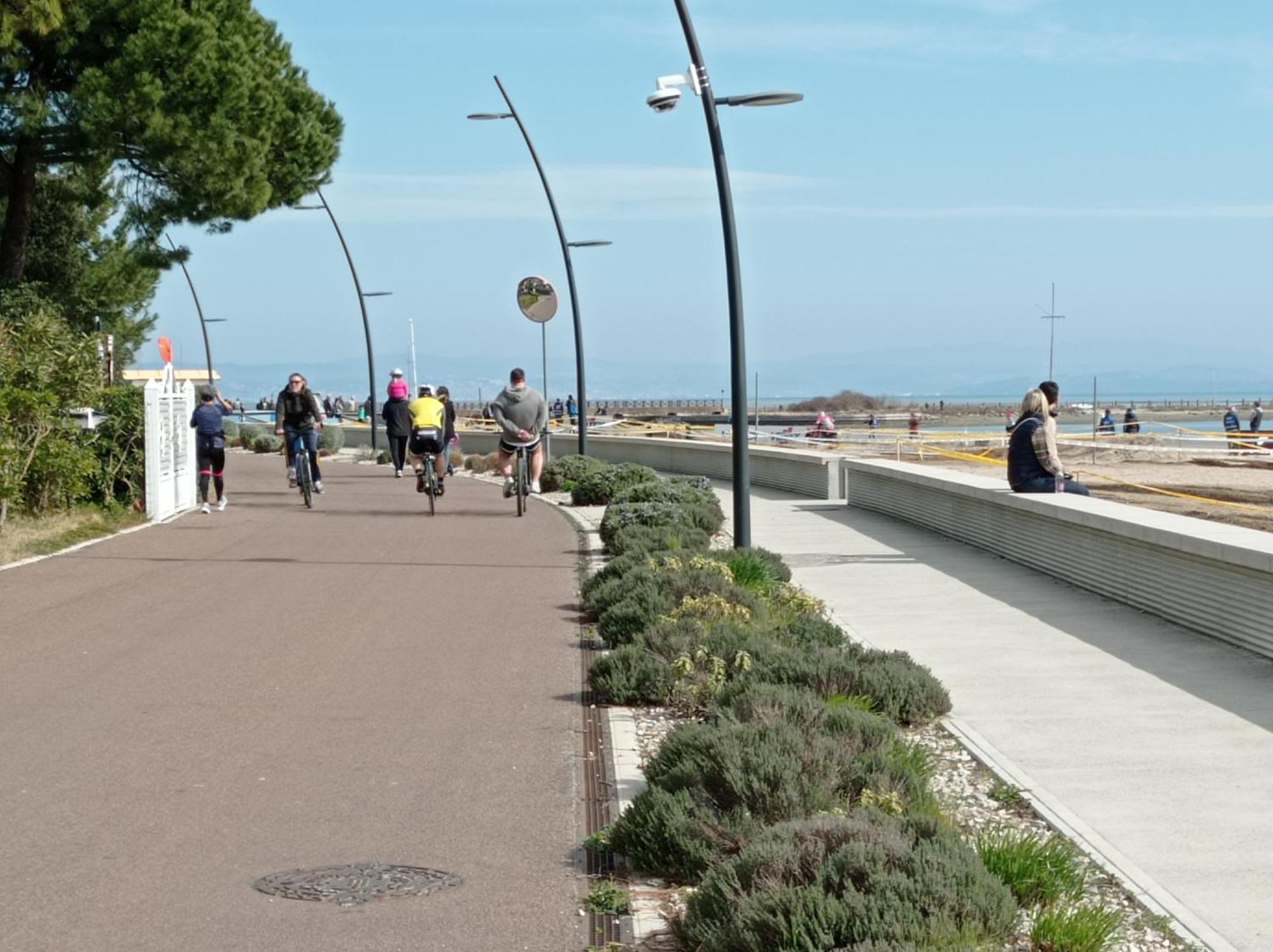 Seaview Beach Front Grado Pineta Andromeda المظهر الخارجي الصورة